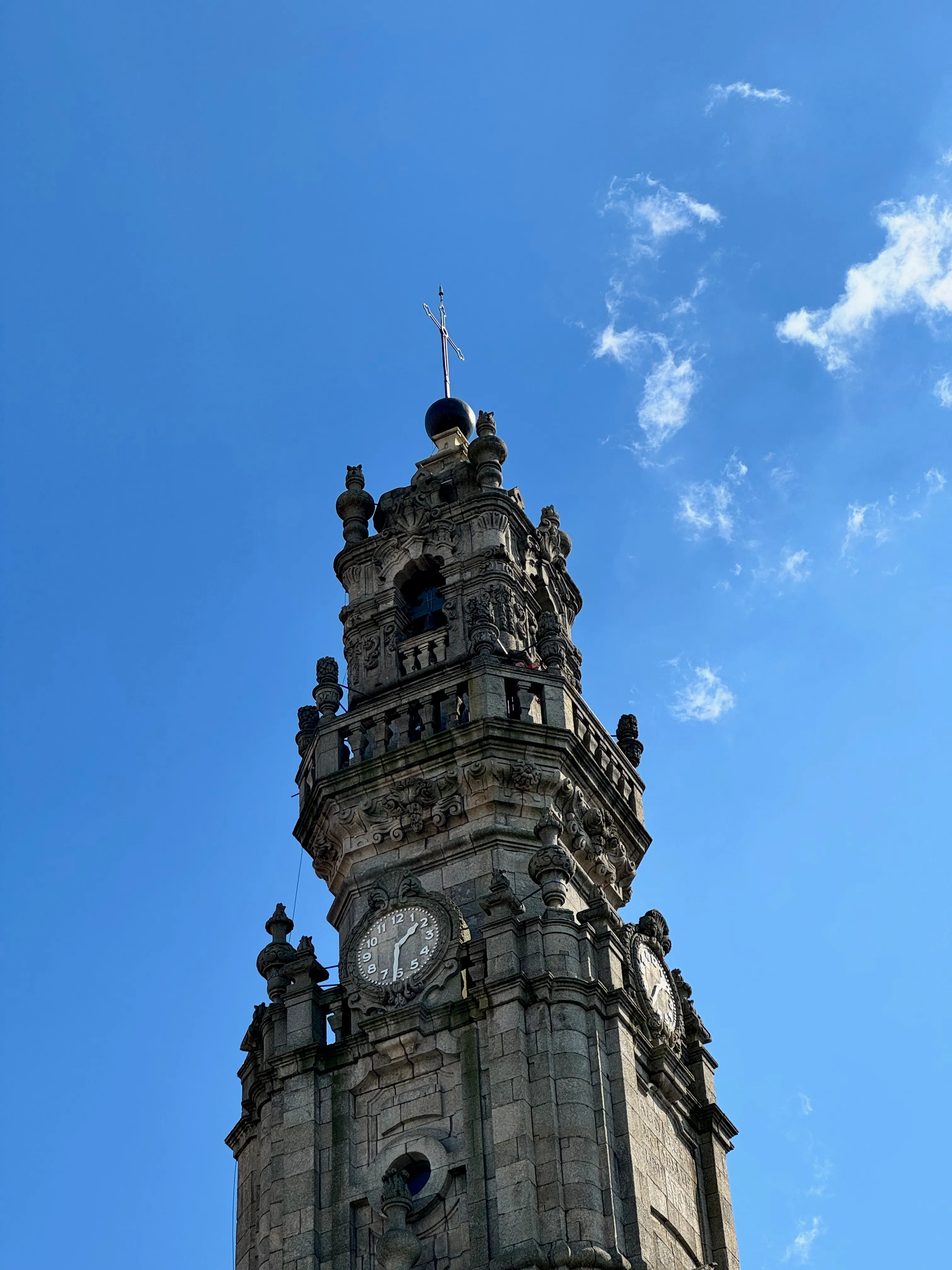 Photo of the tip of a Clerigos Tower in Porto