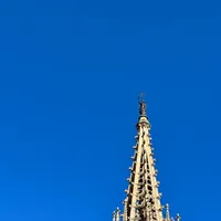 Photo of the tip of the Barcelona Cathedral